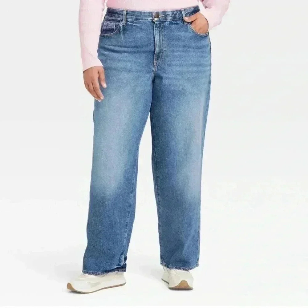 Women's Mid-Rise 90's Baggy Jeans - Universal Thread™ Medium Wash 20 - Picture 2 of 6